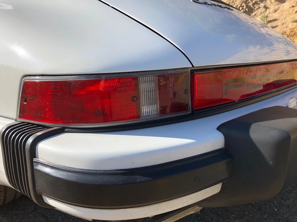 1986 Porsche 911 Carrera 3.2 - Image 26 of 31