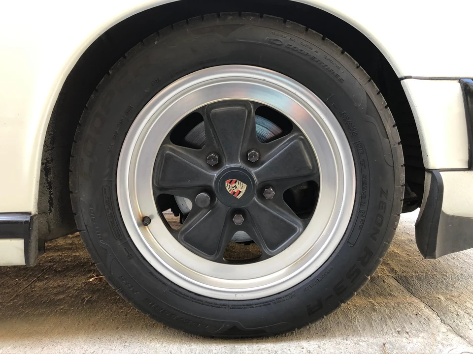 1986 Porsche 911 Carrera 3.2 - Image 30 of 31
