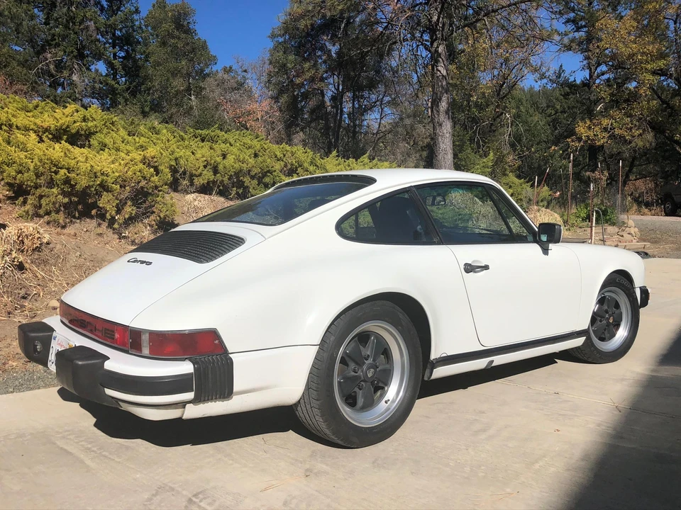 1986 Porsche 911 Carrera 3.2 - Image 9 of 31