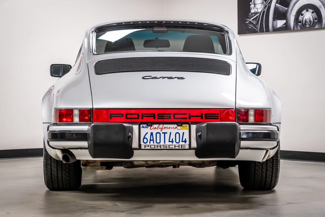 1986 Porsche 911 Carrera 3.2 - Image 28 of 31