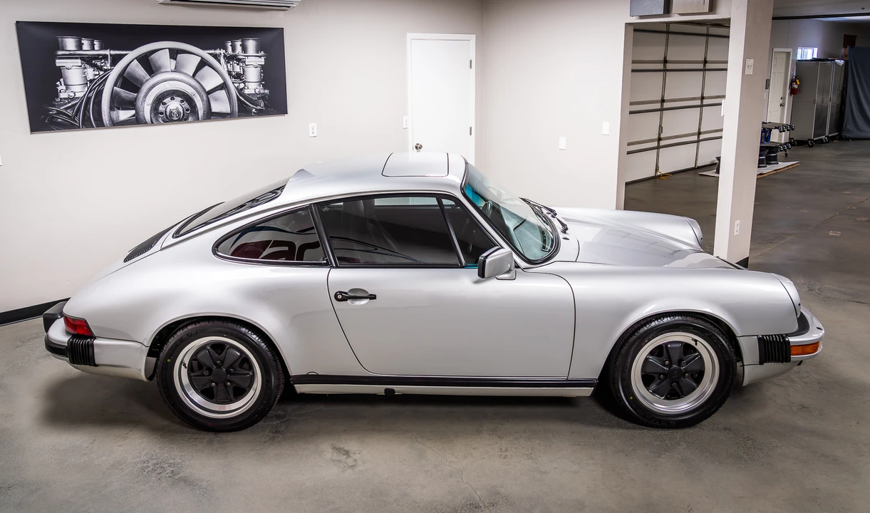 1986 Porsche 911 Carrera 3.2 - Image 17 of 31