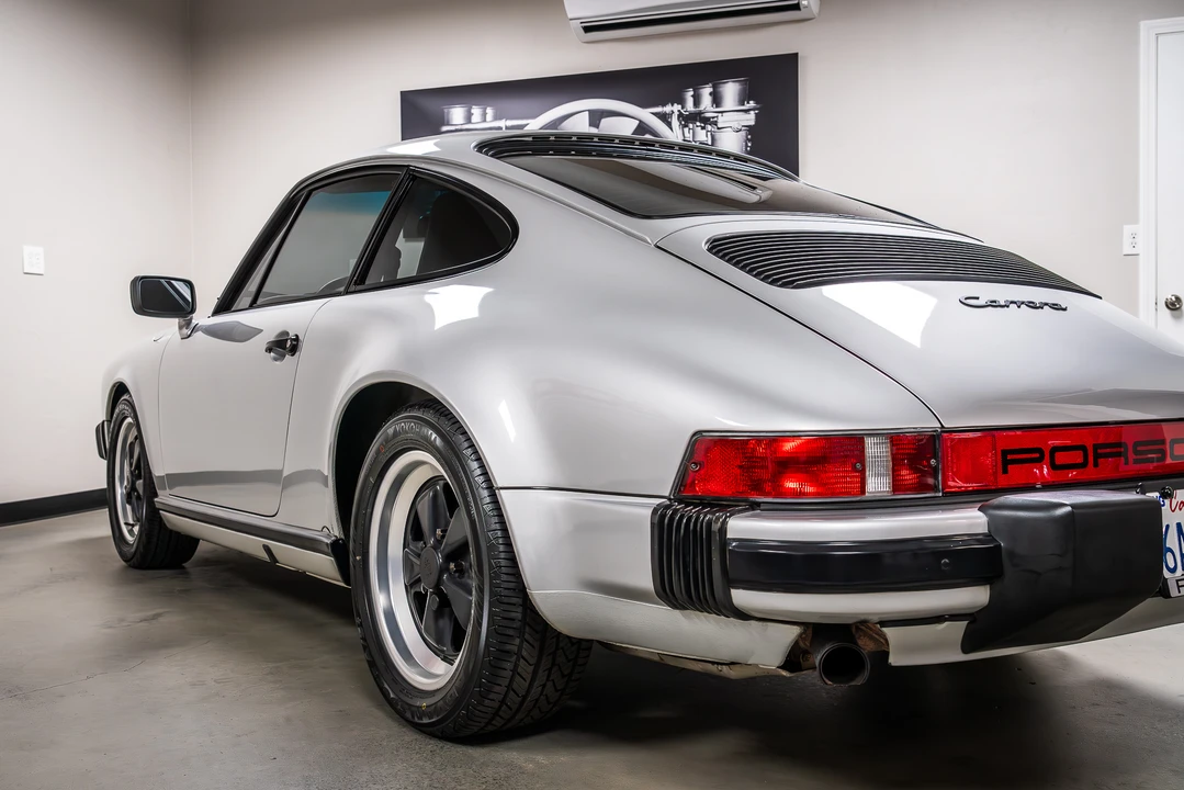 1986 Porsche 911 Carrera 3.2 - Image 16 of 31