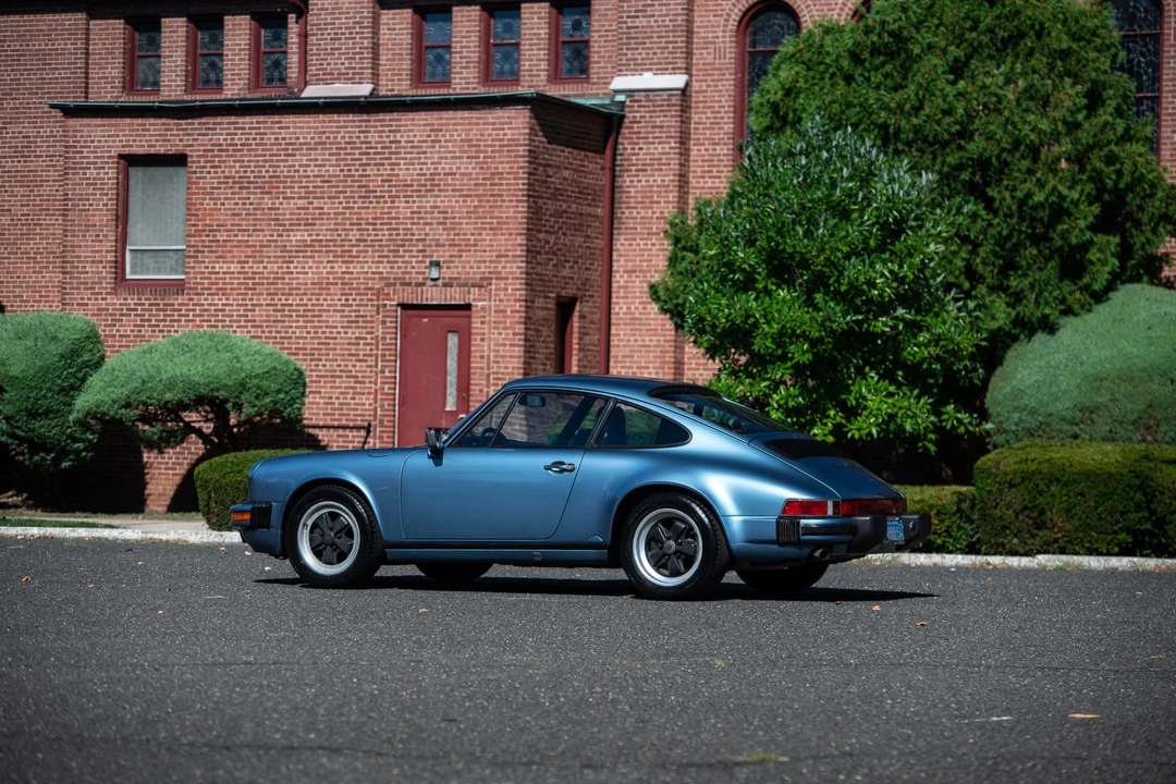 1986 Porsche 911 Carrera 3.2 - Image 28 of 31