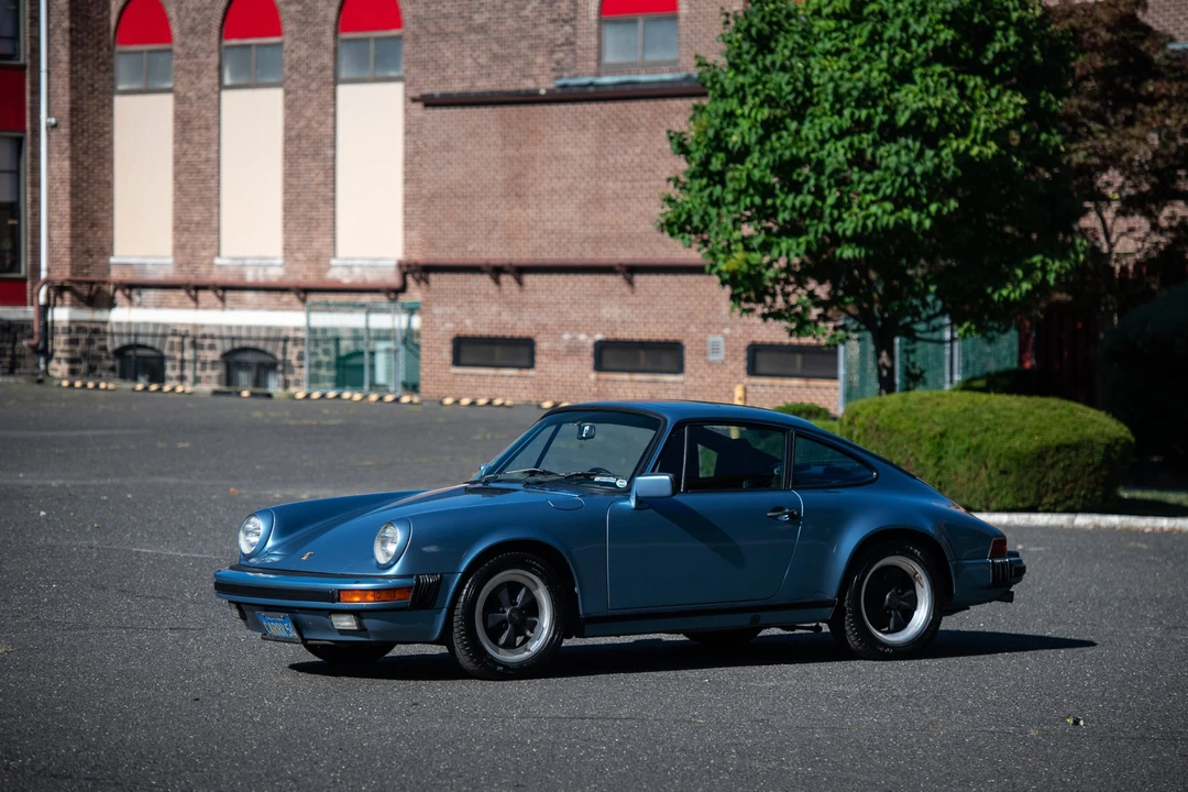 1986 Porsche 911 Carrera 3.2 - Image 9 of 31
