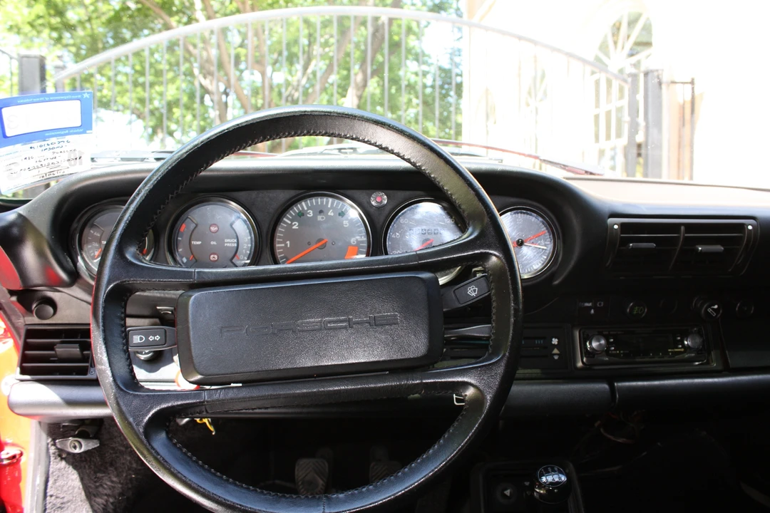 1986 Porsche 911 Carrera 3.2 - Image 22 of 31