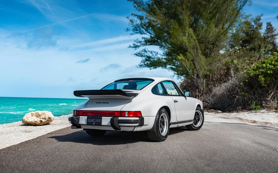 1986 Porsche 911 Carrera 3.2 - Image 27 of 31