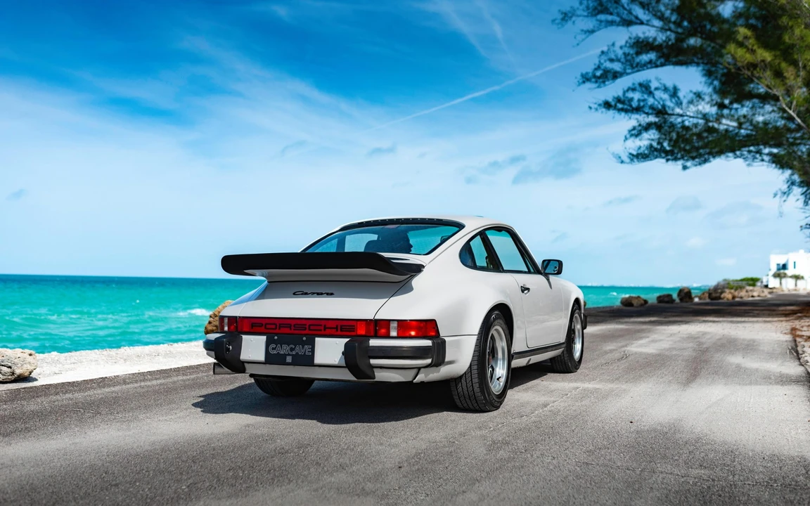 1986 Porsche 911 Carrera 3.2 - Image 26 of 31