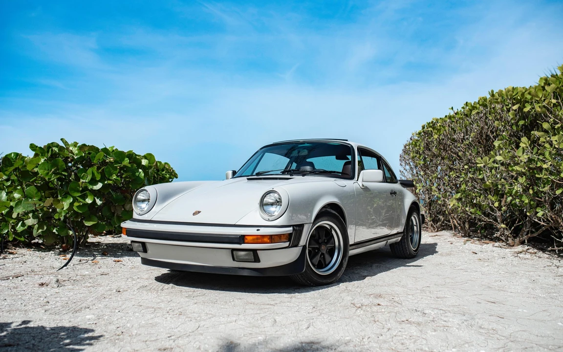 1986 Porsche 911 Carrera 3.2 - Image 5 of 31