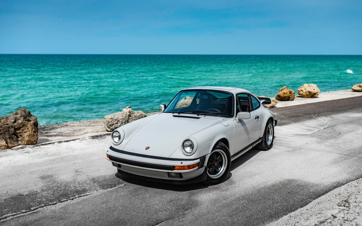1986 Porsche 911 Carrera 3.2 - Image 11 of 31