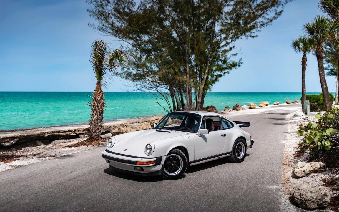 1986 Porsche 911 Carrera 3.2 - Image 13 of 31
