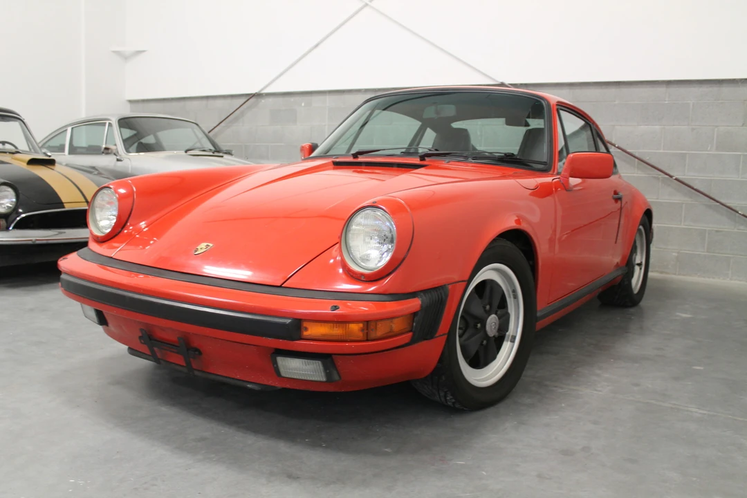 1986 Porsche 911 Carrera 3.2 - Image 9 of 31