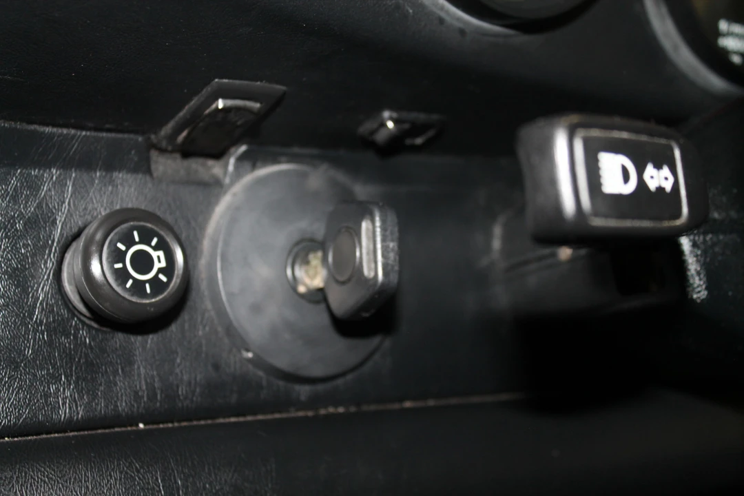 1986 Porsche 911 Carrera 3.2 - Image 30 of 31
