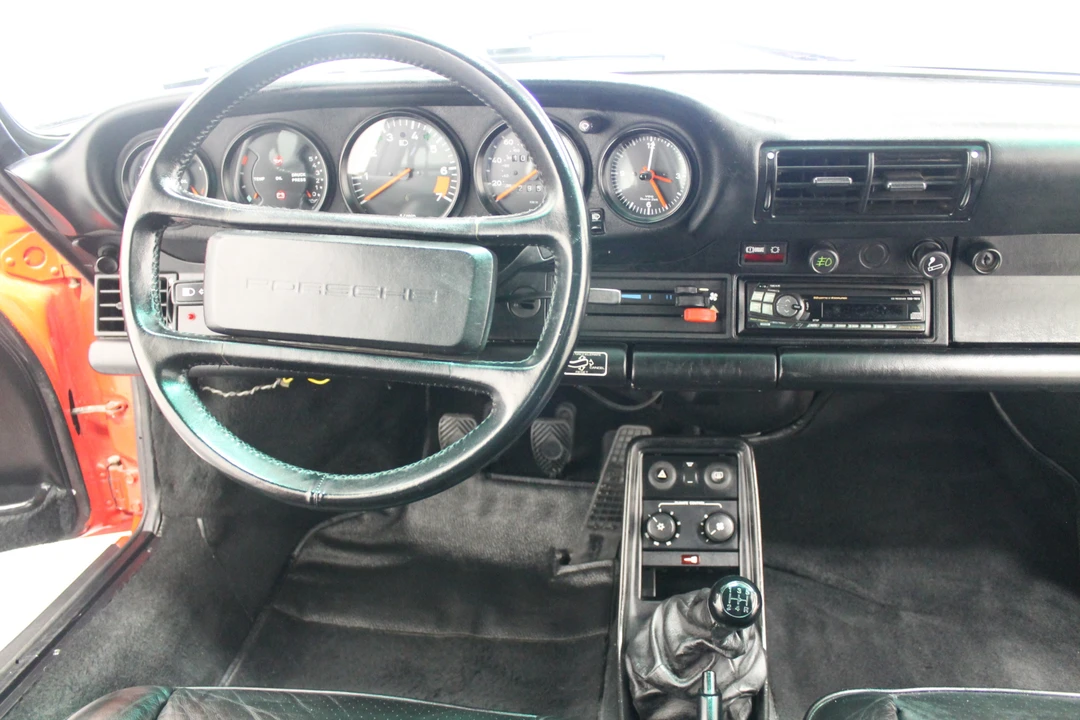 1986 Porsche 911 Carrera 3.2 - Image 28 of 31