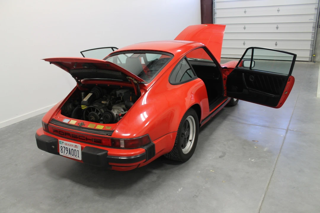 1986 Porsche 911 Carrera 3.2 - Image 15 of 31