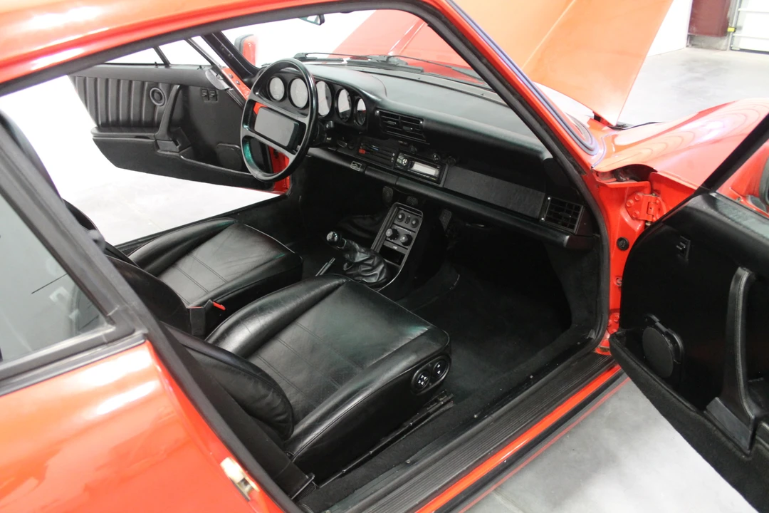 1986 Porsche 911 Carrera 3.2 - Image 26 of 31