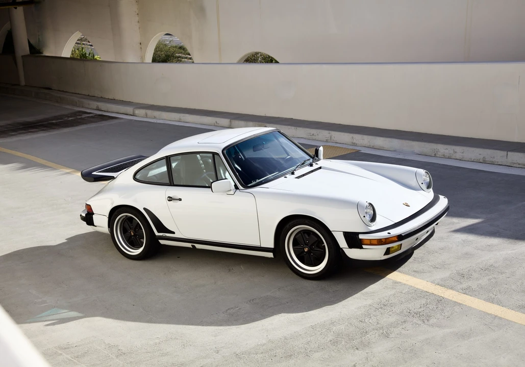 1986 Porsche 911 Carrera 3.2 - Image 16 of 31