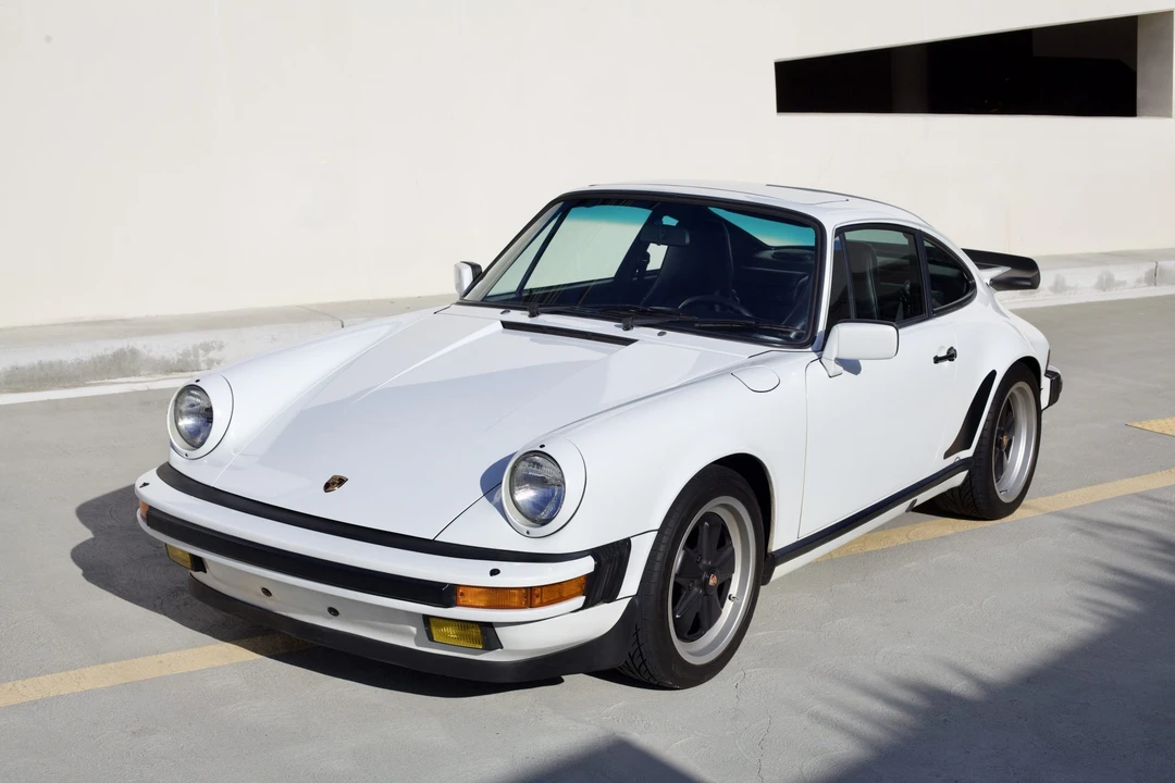 1986 Porsche 911 Carrera 3.2 - Image 6 of 31