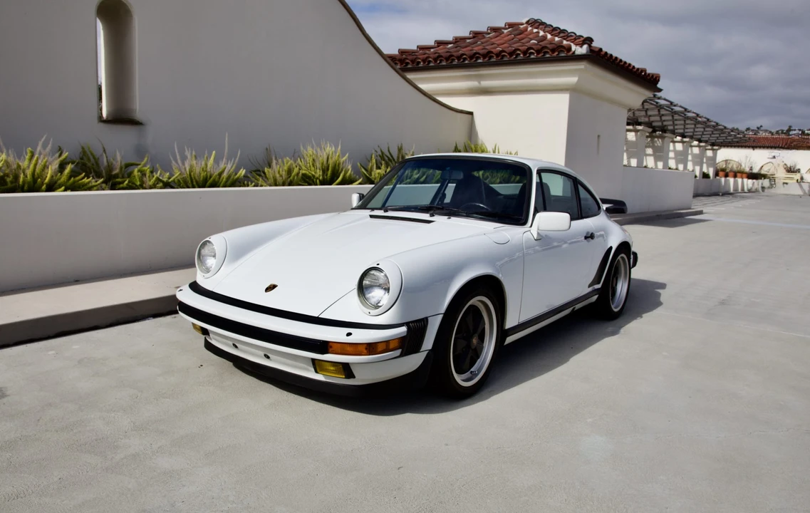 1986 Porsche 911 Carrera 3.2 - Image 5 of 31