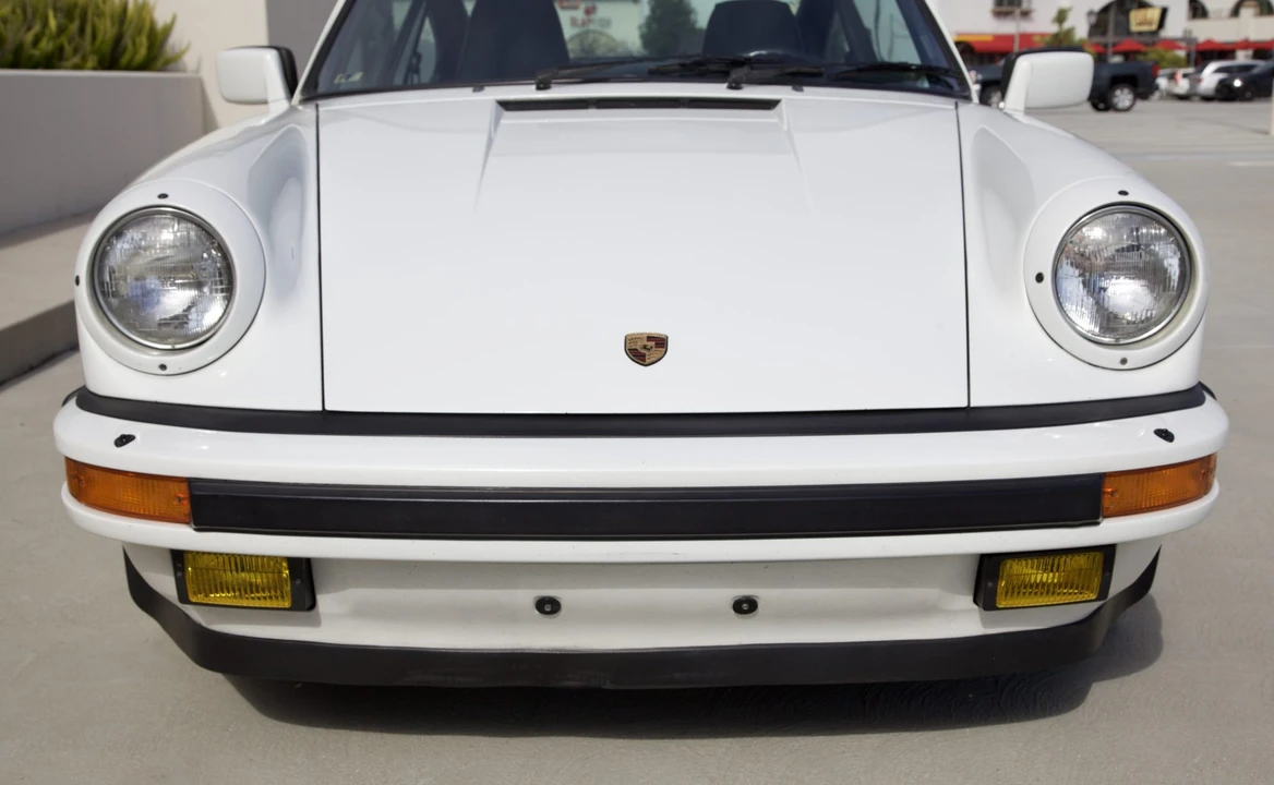 1986 Porsche 911 Carrera 3.2 - Image 30 of 31