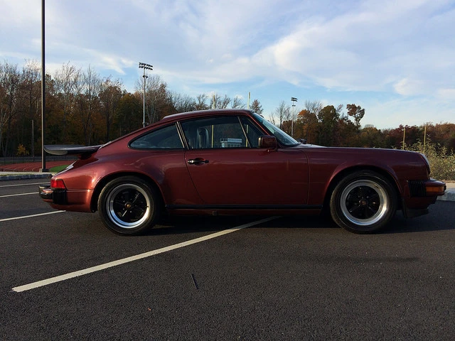1986 Porsche 911 Carrera 3.2 - Image 9 of 31