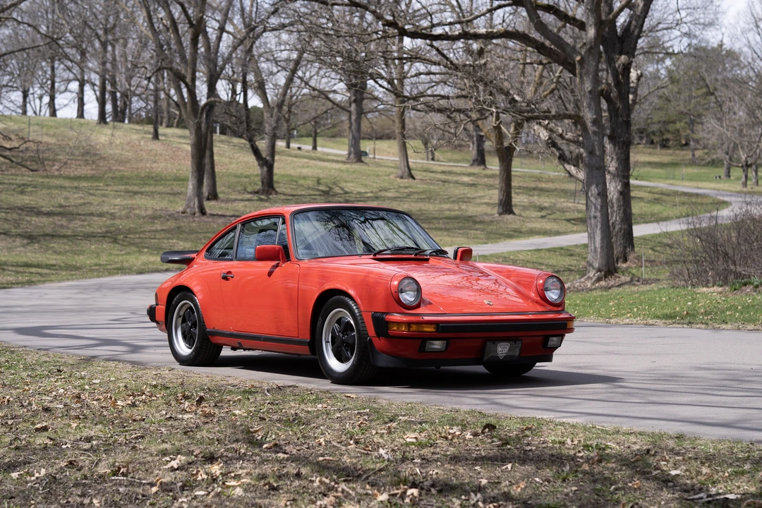 1986 Porsche 911 Carrera 3.2 - Image 9 of 31