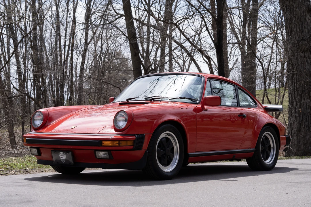 1986 Porsche 911 Carrera 3.2 - Image 2 of 31