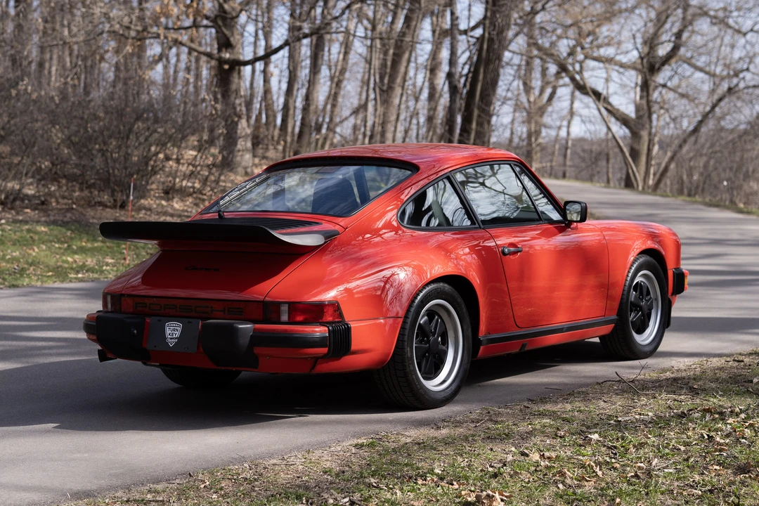 1986 Porsche 911 Carrera 3.2 - Image 18 of 31