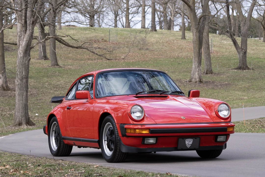 1986 Porsche 911 Carrera 3.2 - Image 12 of 31