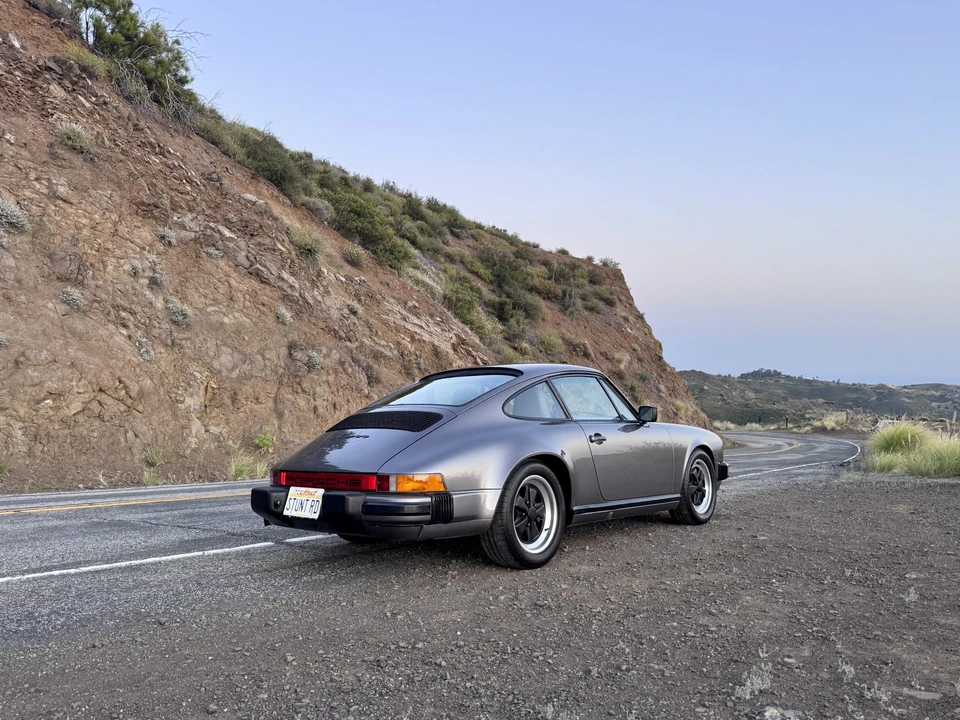 1986 Porsche 911 Carrera 3.2 - Image 17 of 31