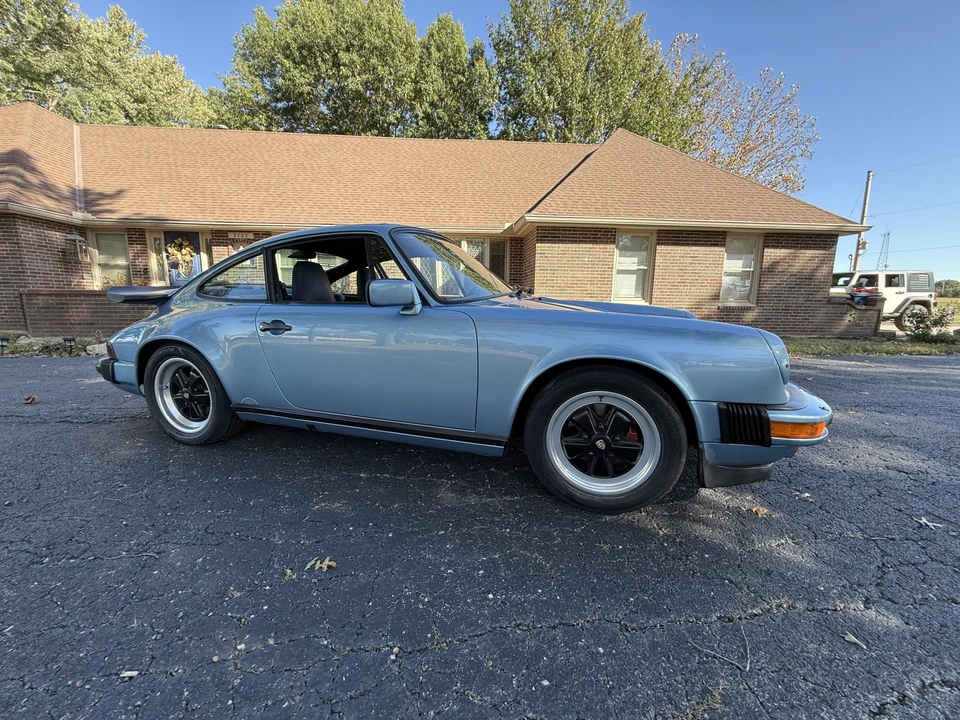 1986 Porsche 911 Carrera 3.2 - Image 15 of 31