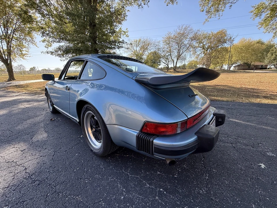 1986 Porsche 911 Carrera 3.2 - Image 26 of 31