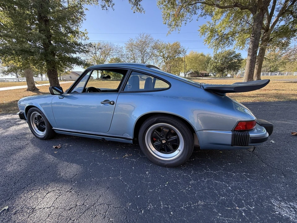 1986 Porsche 911 Carrera 3.2 - Image 30 of 31