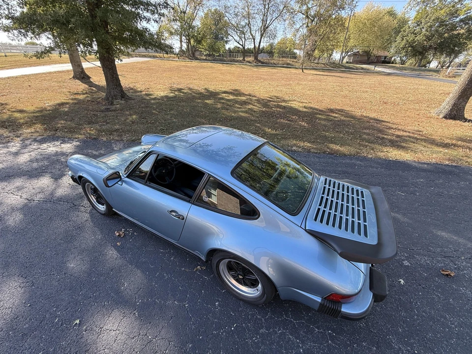 1986 Porsche 911 Carrera 3.2 - Image 28 of 31