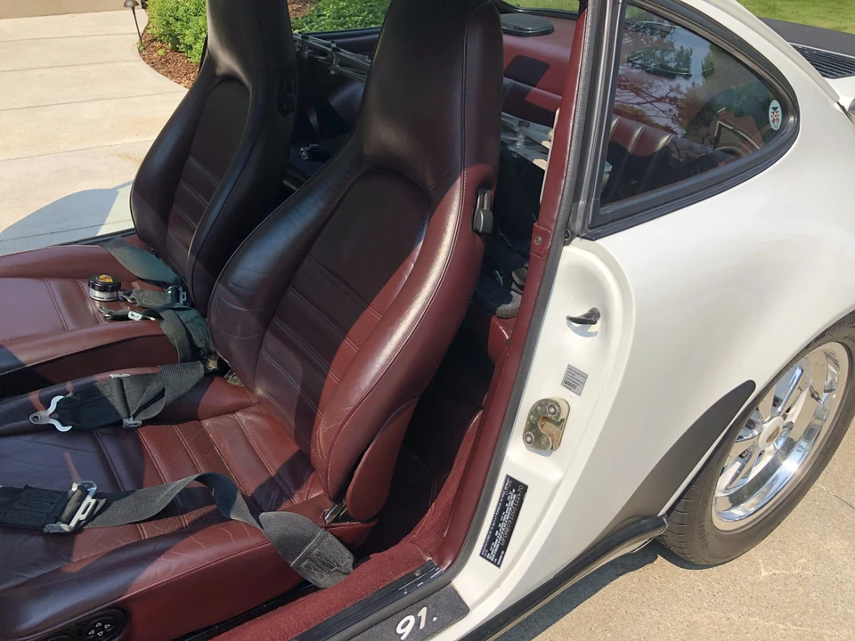1986 Porsche 911 Carrera 3.2 - Image 25 of 31