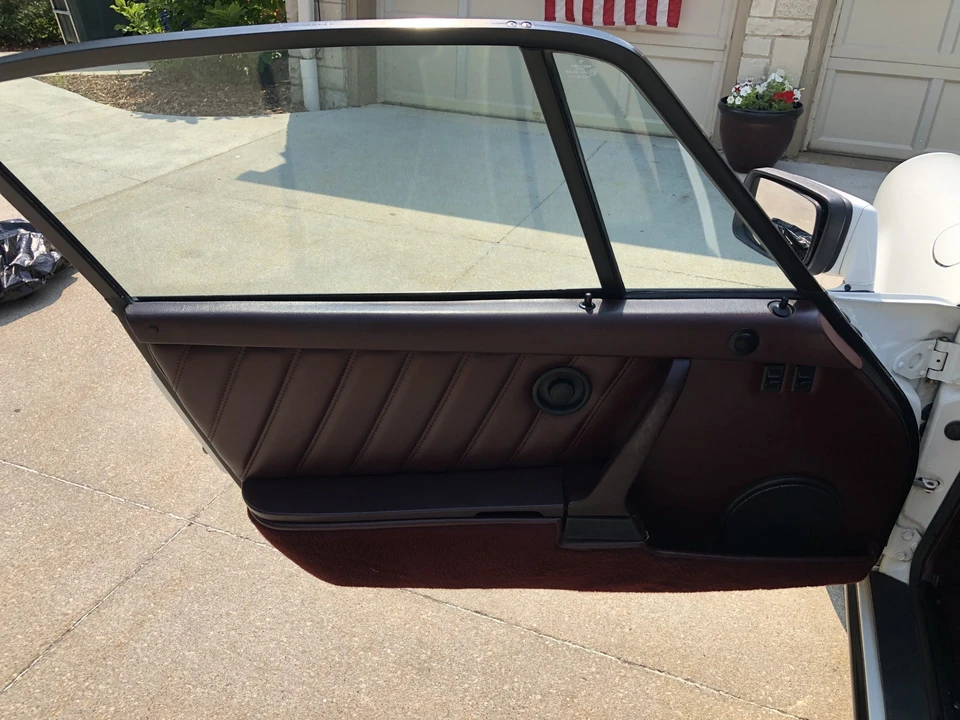 1986 Porsche 911 Carrera 3.2 - Image 27 of 31
