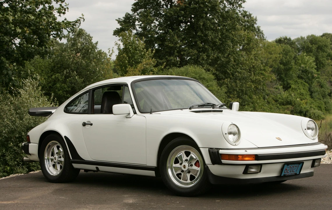 1986 Porsche 911 Carrera 3.2 - Image 2 of 31