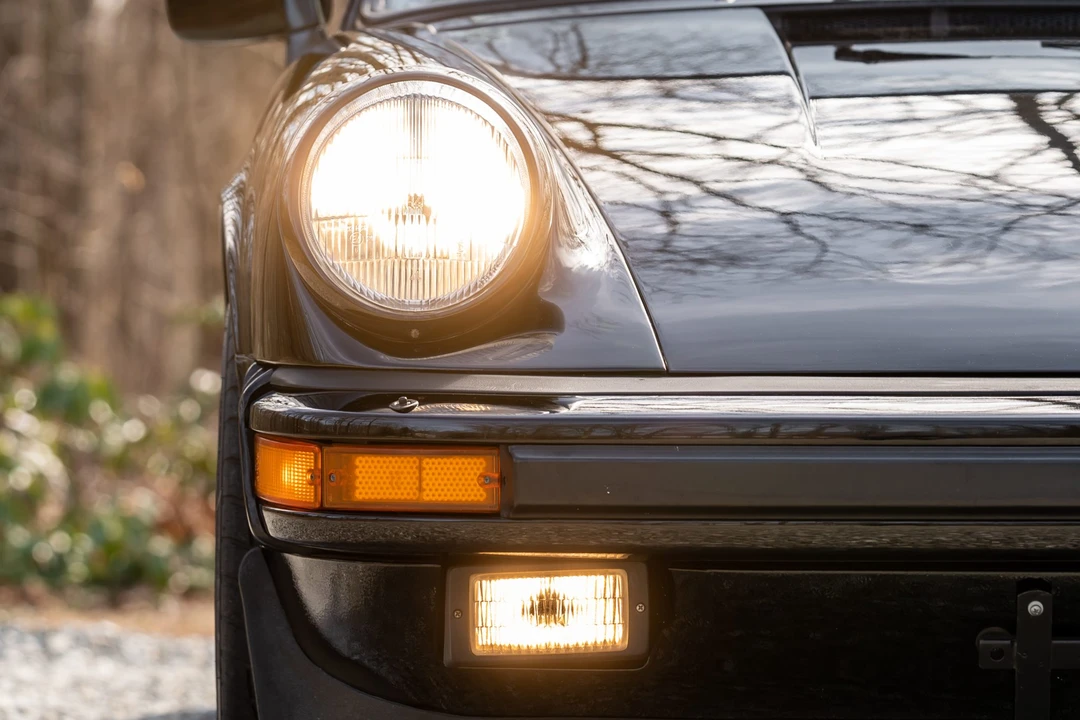 1986 Porsche 911 Carrera 3.2 - Image 11 of 31