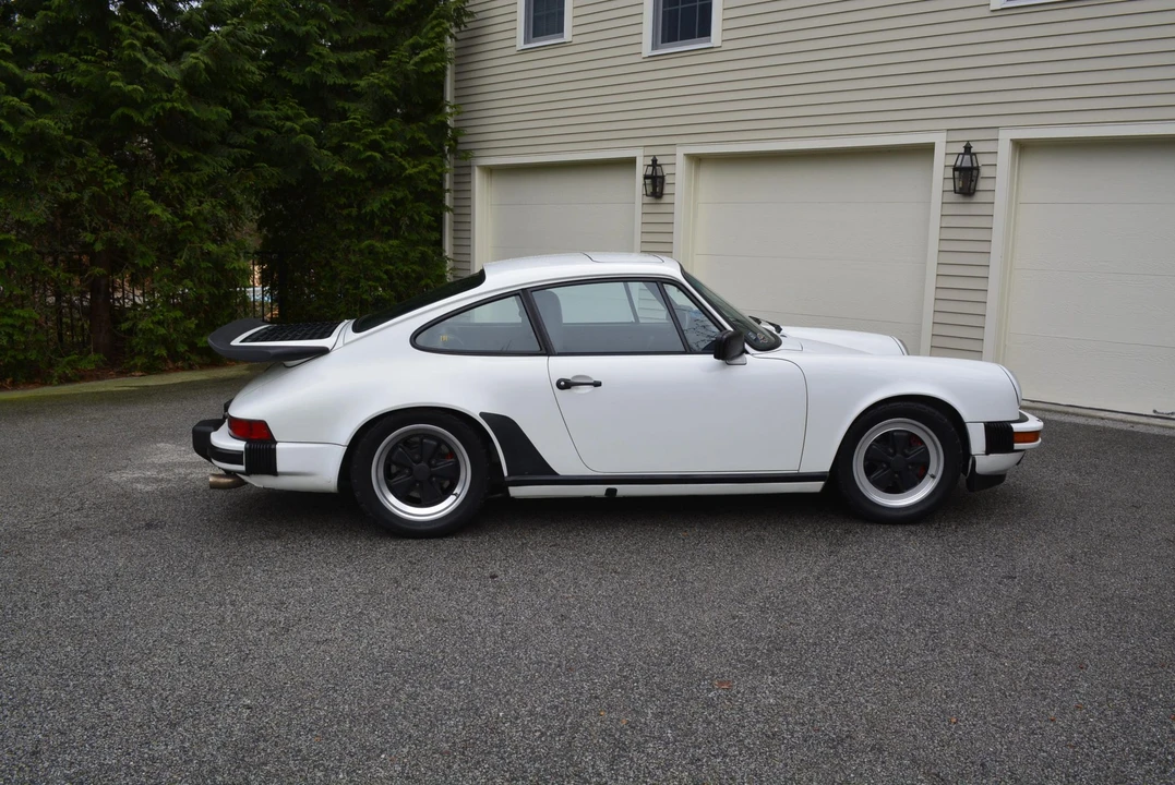 1986 Porsche 911 Carrera 3.2 - Image 6 of 31