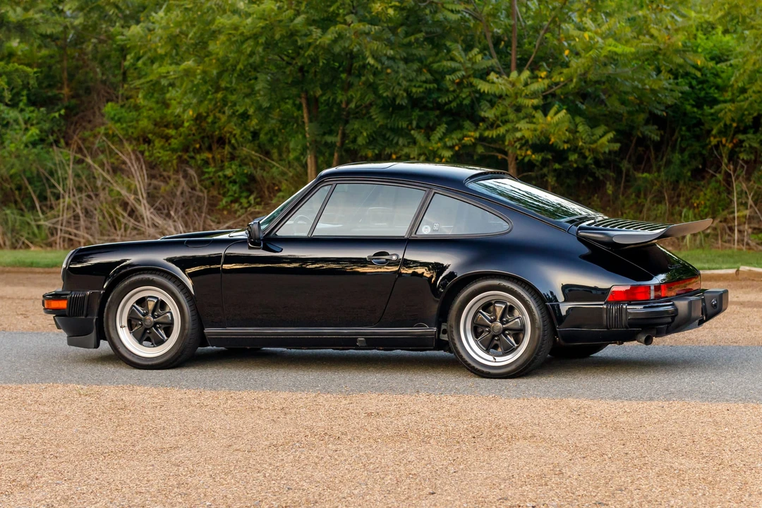 1986 Porsche 911 Carrera 3.2 - Image 17 of 31