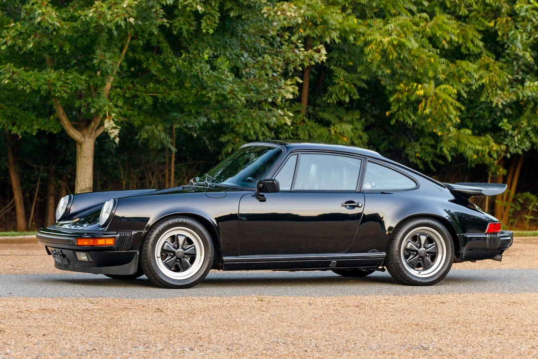 1986 Porsche 911 Carrera 3.2 - Image 13 of 31