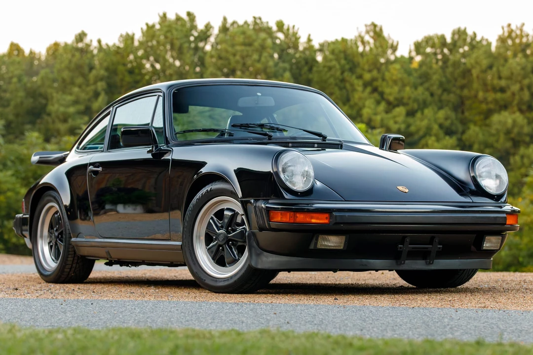 1986 Porsche 911 Carrera 3.2 - Image 2 of 31