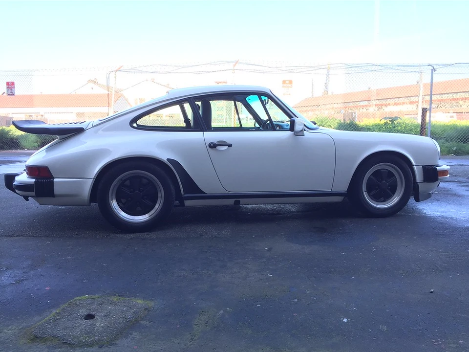 1986 Porsche 911 Carrera 3.2 - Image 5 of 31