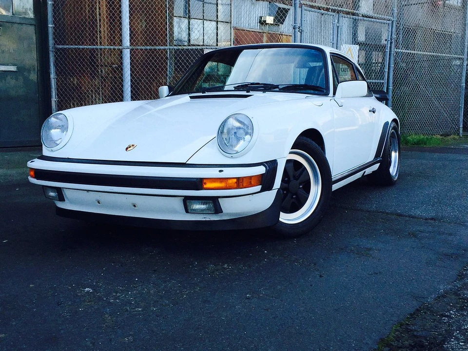 1986 Porsche 911 Carrera 3.2 - Image 7 of 31