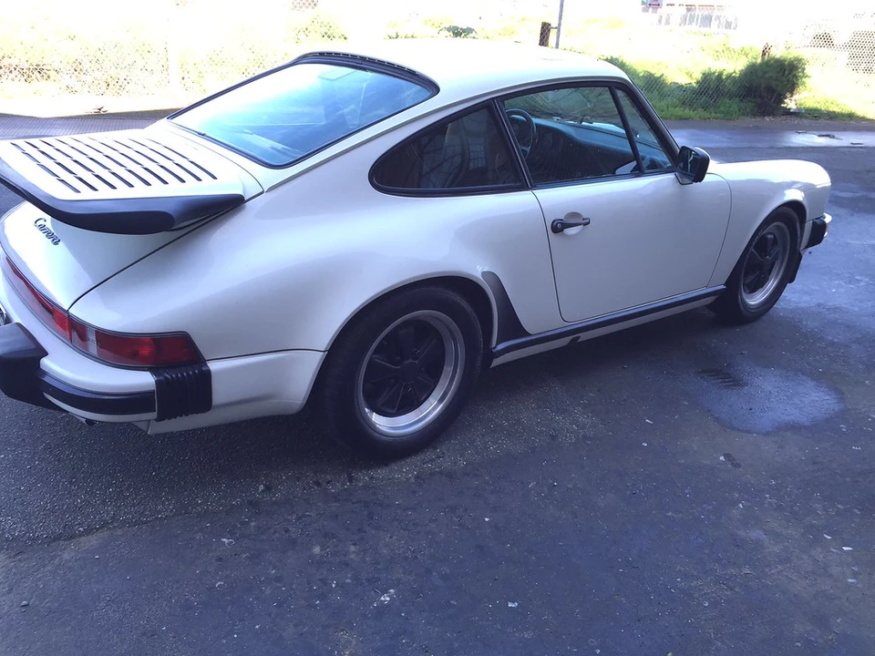 1986 Porsche 911 Carrera 3.2 - Image 11 of 31