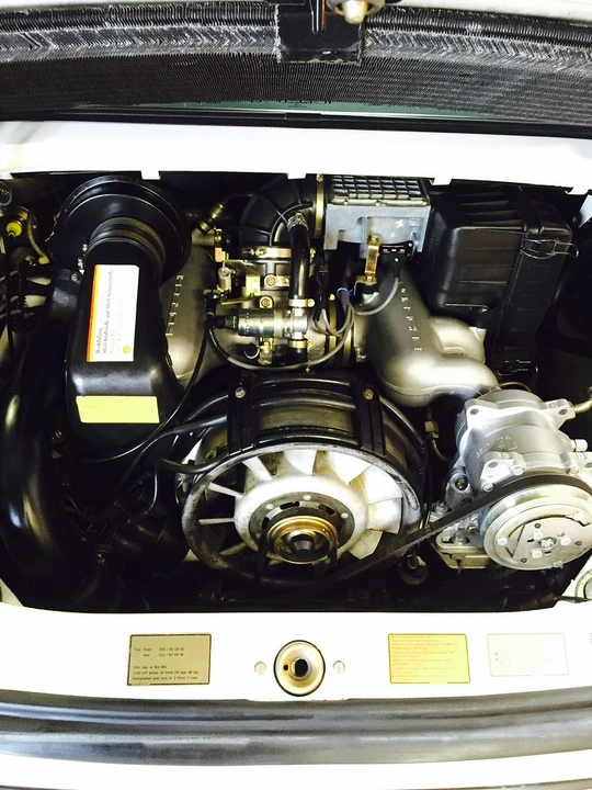 1986 Porsche 911 Carrera 3.2 - Image 28 of 31