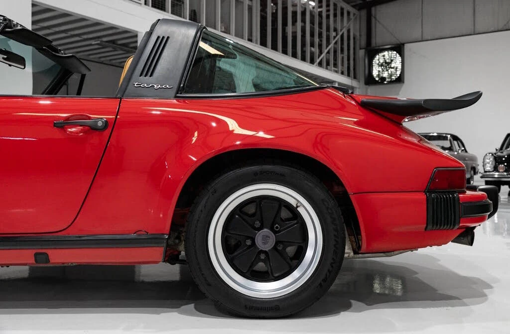 1986 Porsche 911 Carrera 3.2 - Image 13 of 31