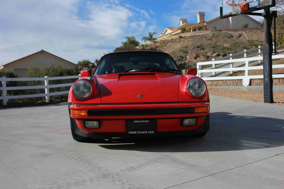 1986 Porsche 911 Carrera 3.2 - Image 2 of 31