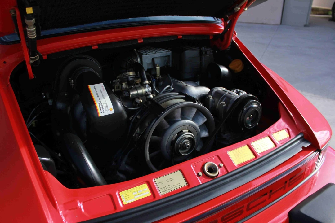 1986 Porsche 911 Carrera 3.2 - Image 10 of 31