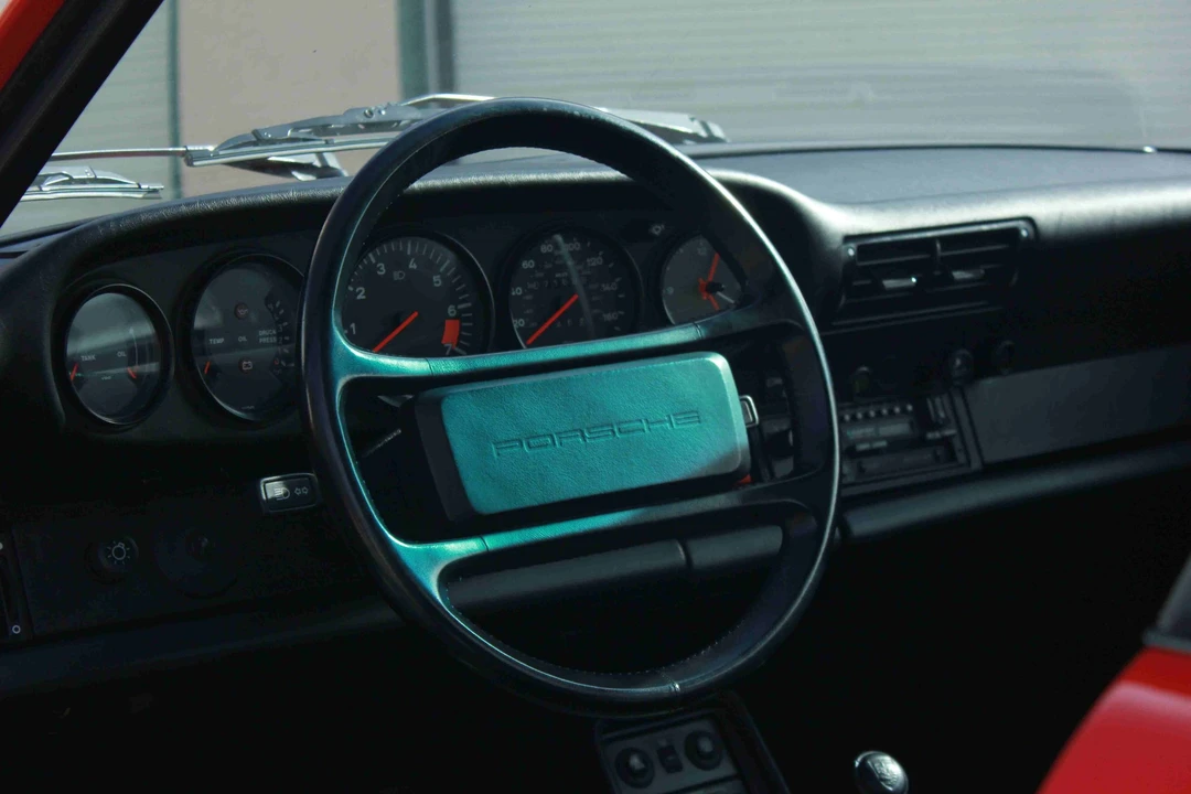 1986 Porsche 911 Carrera 3.2 - Image 14 of 31
