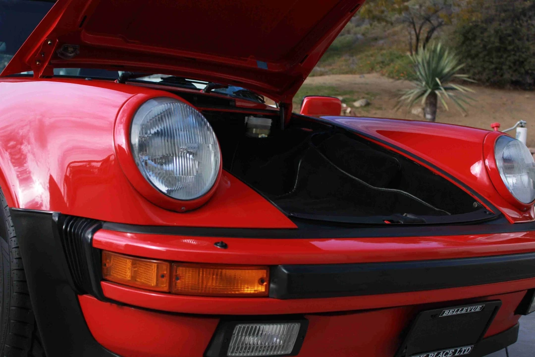 1986 Porsche 911 Carrera 3.2 - Image 16 of 31